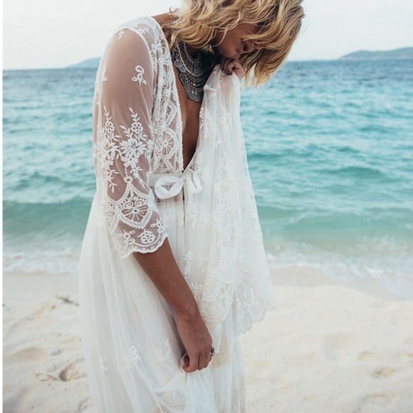 Vintage Lace Inspired Maxi Kimono Style Duster Robe Intricately Designed. White - Picture 11 of 14